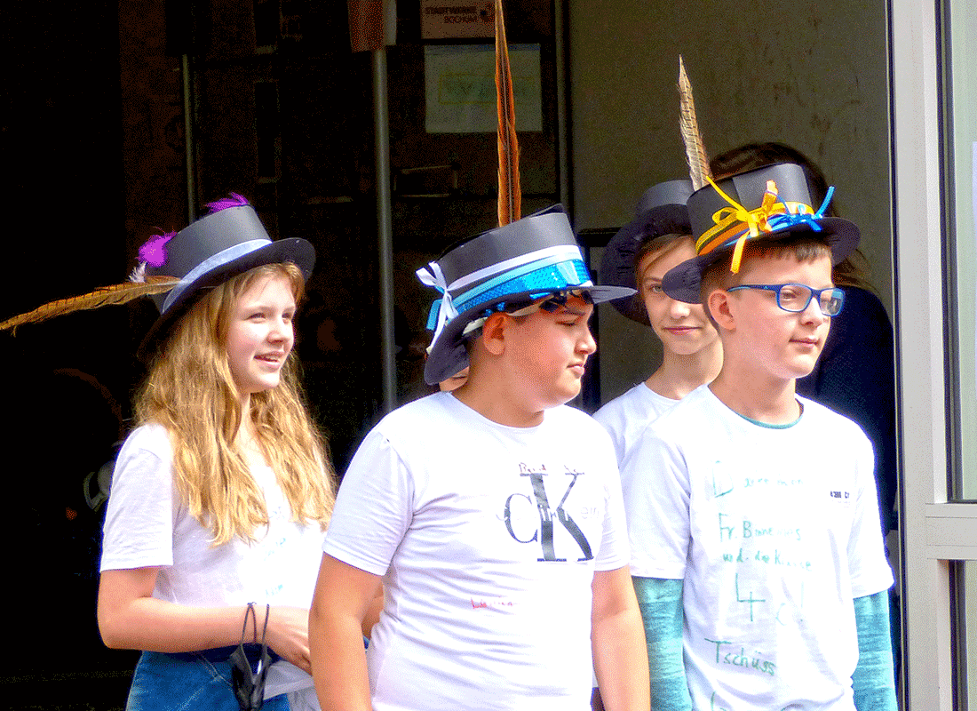 Abschied der Viertklaessler vom Hauptstandort der Feldsieper Schule Bochum