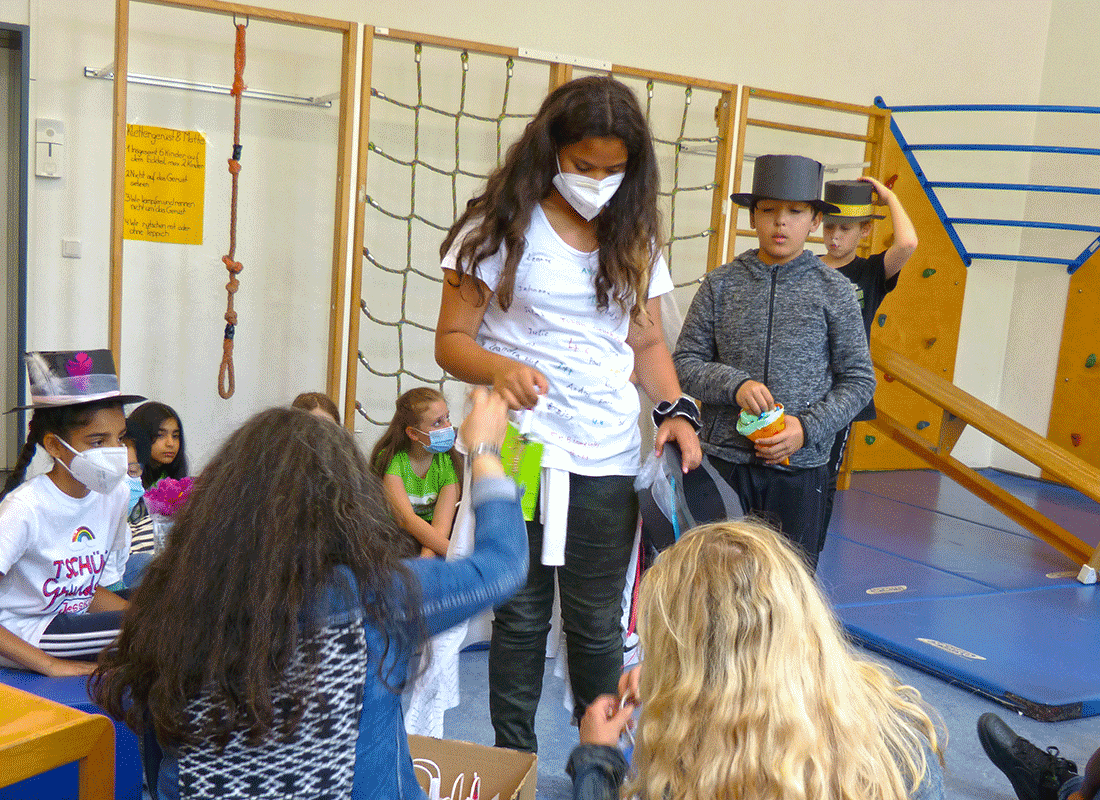 Abschied der Viertklaessler vom Hauptstandort der Feldsieper Schule Bochum