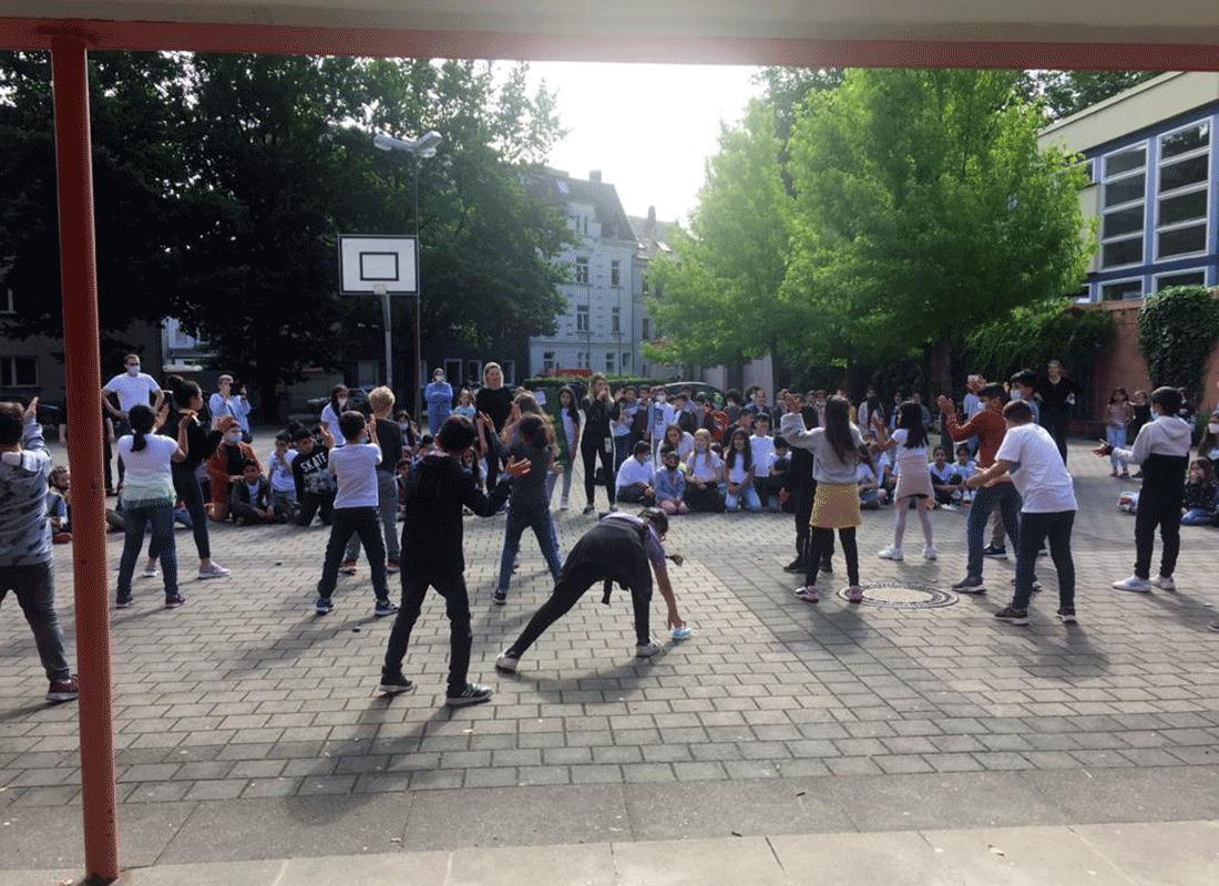 Abschied der Viertklaessler vom Teilstandort der Feldsieper Schule Bochum