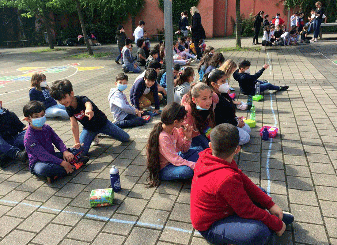 Abschied der Viertklaessler vom Teilstandort der Feldsieper Schule Bochum