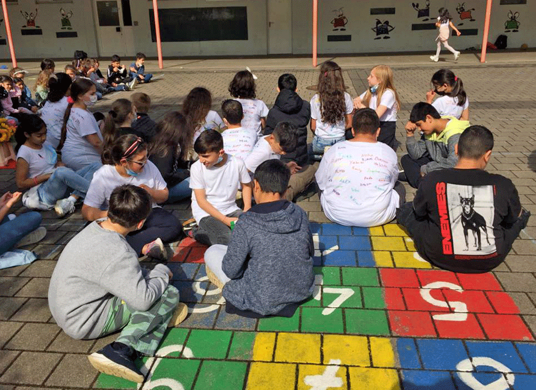 Abschied der Viertklaessler vom Teilstandort der Feldsieper Schule Bochum