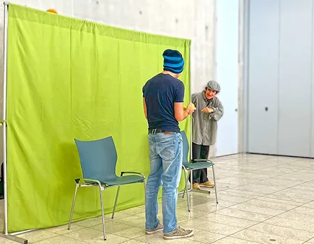 Auffuehrung des paedagogischen Theaters Osnabrueck an der Grundschule Feldsieper Str.